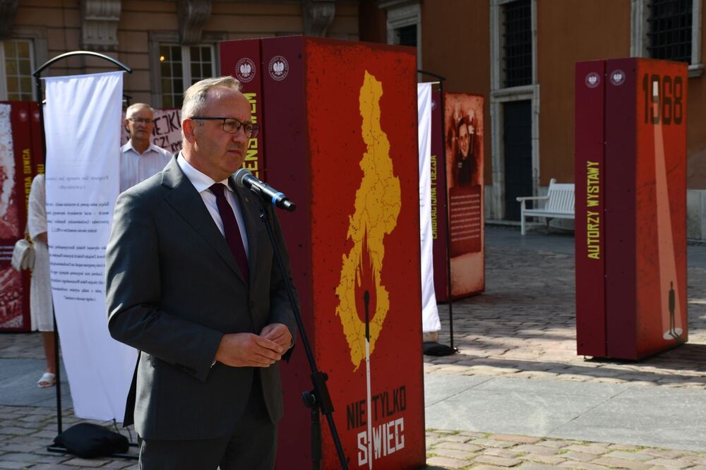 W Warszawie otwarto wystawę „Nie tylko Siwiec”. Na zdj. dr hab. Karol Polejowski, wiceprezes IPN – 12 września 2023. Fot. Andrzej Węcławek (IPN)