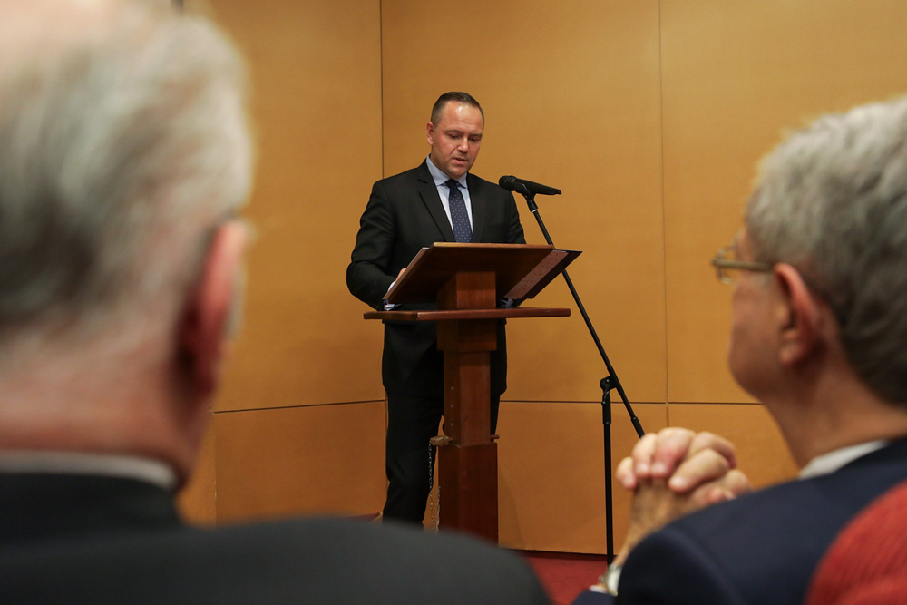 Prezes IPN dr Karol Nawrocki podczas otwarcia wystawy „Samarytanie z Markowej” w Rosario – Argentyna, 14 września 2023. Fot. Mikołaj Bujak (IPN)