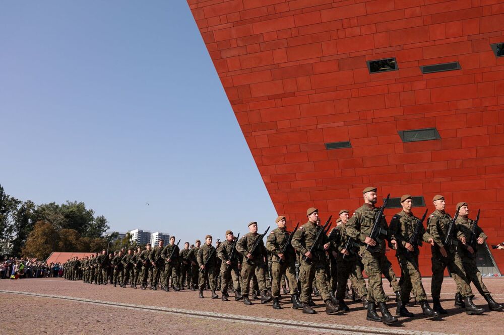 „Ja, żołnierz Wojska Polskiego, przysięgam” – żołnierze 7 Pomorskiej Brygady Obrony Terytorialnej złożyli przysięgę wojskową – Gdańsk, 17 września 2023. Fot. Mikołaj Bujak (IPN)