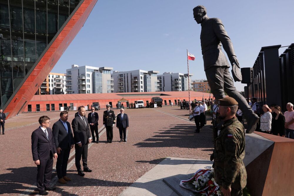 „Ja, żołnierz Wojska Polskiego, przysięgam” – żołnierze 7 Pomorskiej Brygady Obrony Terytorialnej złożyli przysięgę wojskową – Gdańsk, 17 września 2023. Fot. Mikołaj Bujak (IPN)