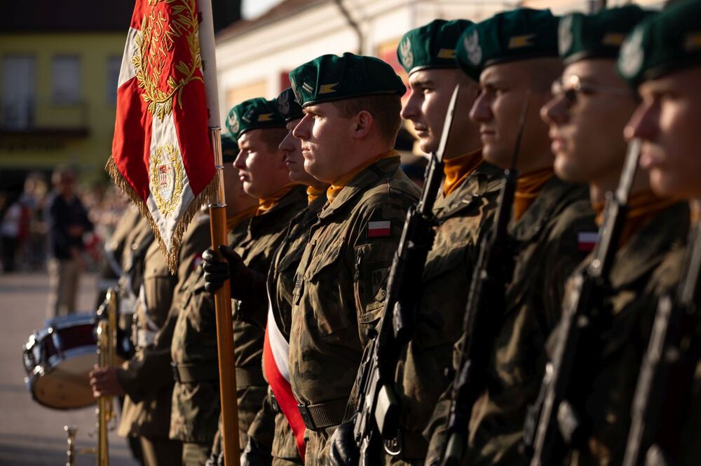 Uroczystość odsłonięcia pomnika pamięci gen. Franciszka Kleeberga i żołnierzy Samodzielnej Grupy Operacyjnej „Polesie” – Włodawa, 26 września 2023. Fot. Mikołaj Bujak (IPN)