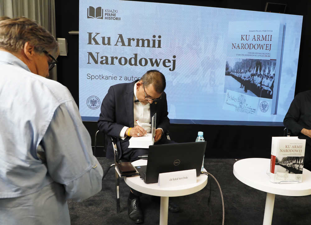 Spotkanie z cyklu „Książki pełne historii” – Warszawa, 27 września 2023. Na zdj. Rafał Sierchuła. Fot. Piotr Życieński (IPN)