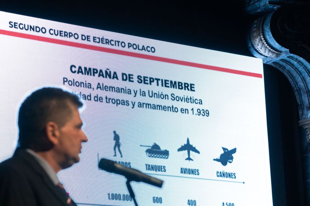 W Buenos Aires otwarto wystawę IPN „Szlaki Nadziei. Odyseja wolności” – Argentyna, 12 września 2023. Na zdj. Andrzej Chowańczak, wiceprezes  Związku Polaków w Argentynie. Fot. Mikołaj Bujak (IPN)