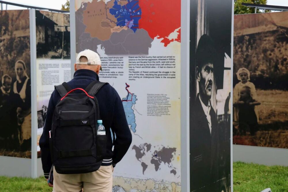 Wystawa IPN „Śmierć za człowieczeństwo. Rodzina Ulmów” podczas  Festiwalu NNW – Gdynia, 30 września 2023. Fot. Marcin Węgliński (IPN)