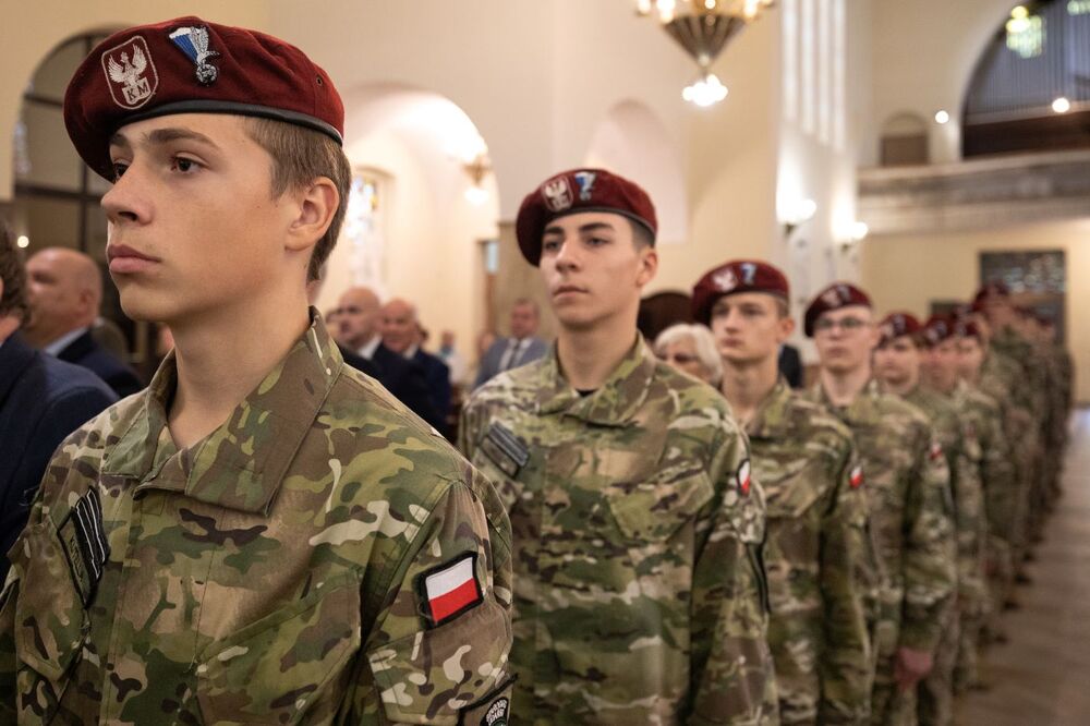 Uroczystość odsłonięcia tablicy pamięci Ofiar Niemieckiej Zbrodni Pomorskiej – Starogard Gdański, 2 października 2023. Fot. Mikołaj Bujak (IPN)