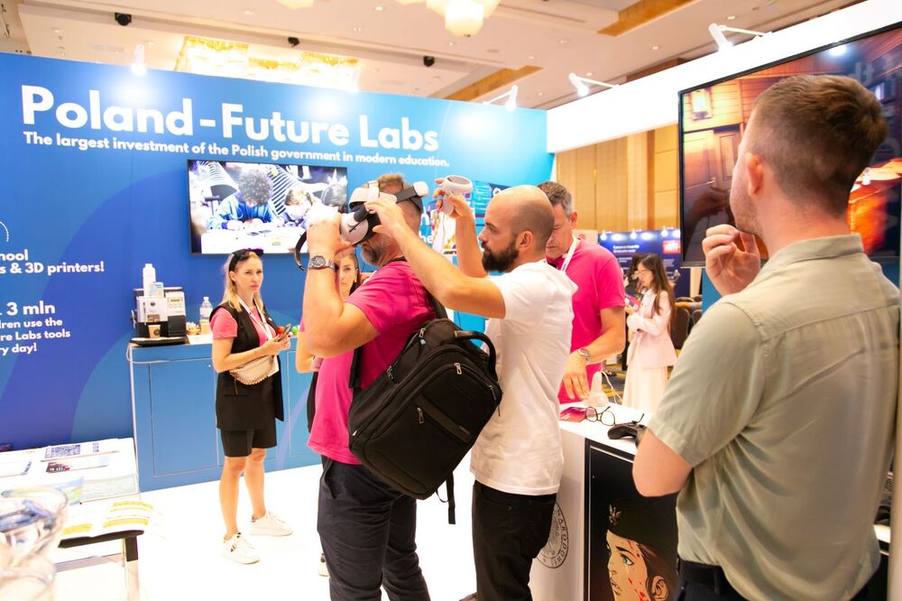 Biuro Nowych Technologii IPN na targach edukacyjnych Bett Asia 2023. Fot. Pee and AO