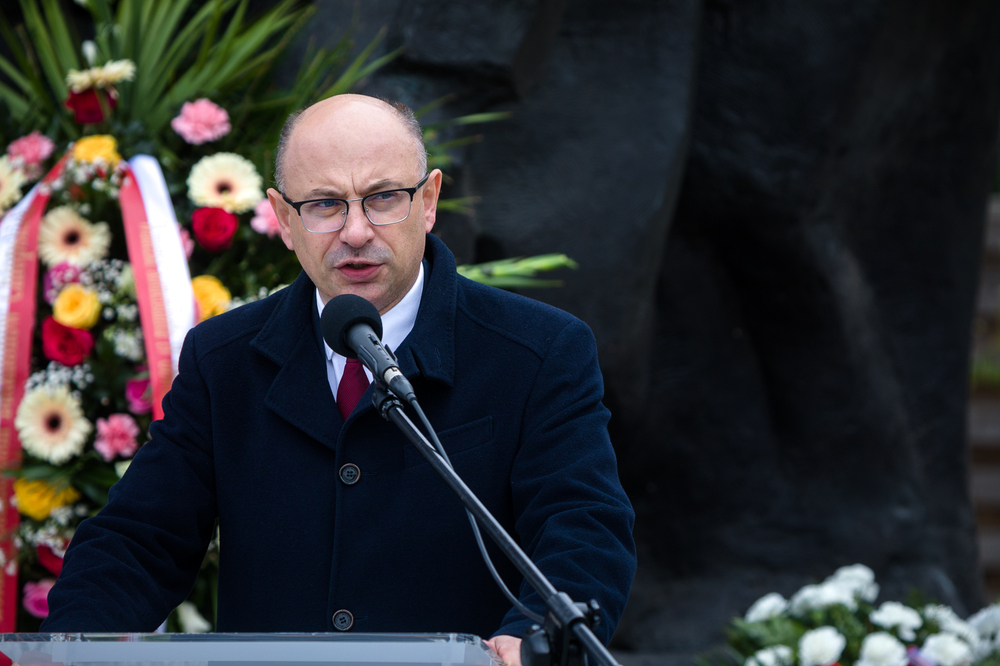 Zastępca prezesa IPN dr Mateusz Szpytma podczas obchodów 83. rocznicy powołania Batalionów Chłopskich – Warszawa, 9 października 2023. Fot. Sławek Kasper (IPN)