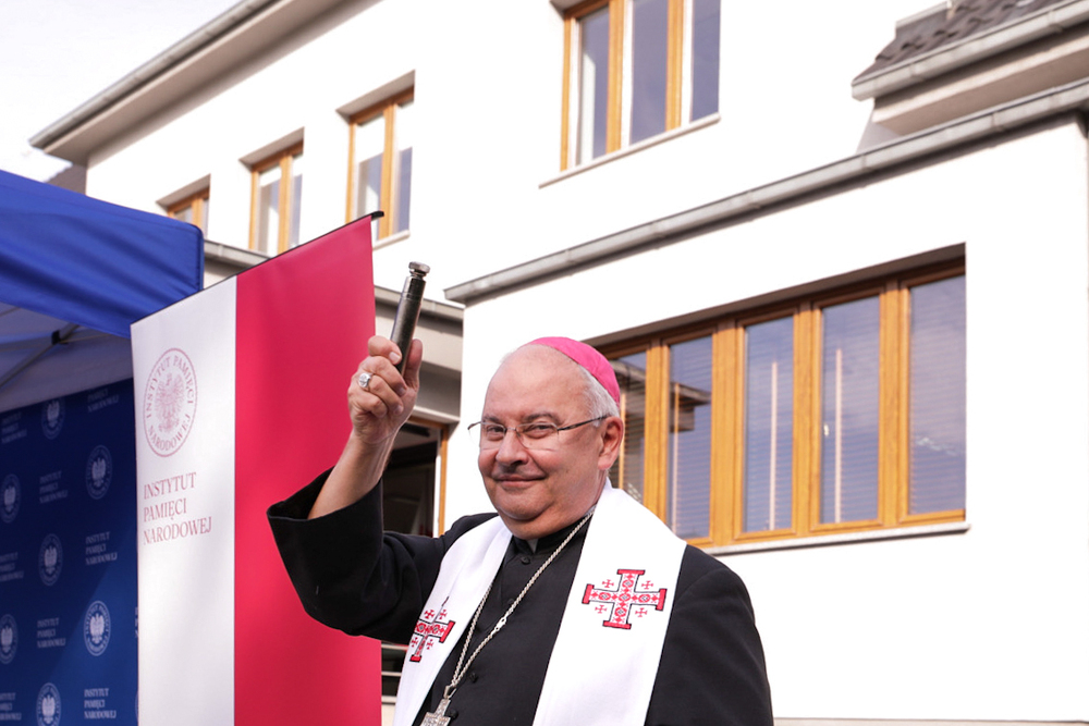 Uroczyste otwarcie nowej siedziby Instytutu Pamięci Narodowej w Opolu – 11 października 2023. Na zdj. biskup Rudolf Pierskała. Fot. Mikołaj Bujak (IPN)