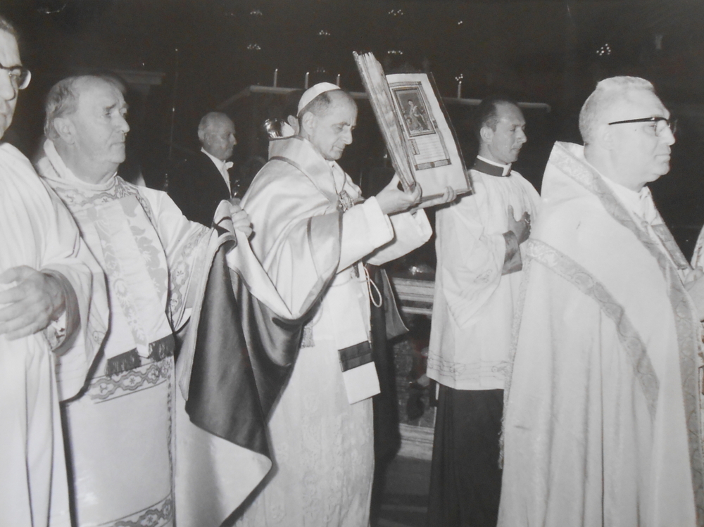 Msza św. pontyfikalna pod przewodnictwem Ojca Świętego Pawła VI w Bazylice św. Piotra na Watykanie odprawiana w ramach centralnych obchodów milenijnych dla Polonii z całego świata, 15 maja 1966 r. (fot. Giordani, PISK; za: www.gdansk.ap.gov.pl)