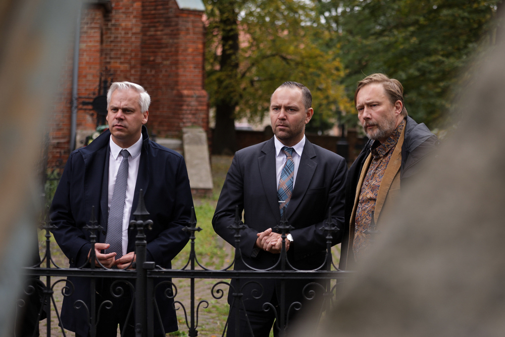 „Drużyna Inki” – warsztaty dla dzieci i młodzieży – Sztum, 13 października 2023. Na zdj. dr Karol Nawrocki, podsekretarz stanu Karol Rabenda oraz Aleksander Masłowski. Fot. Mikołaj Bujak (IPN)