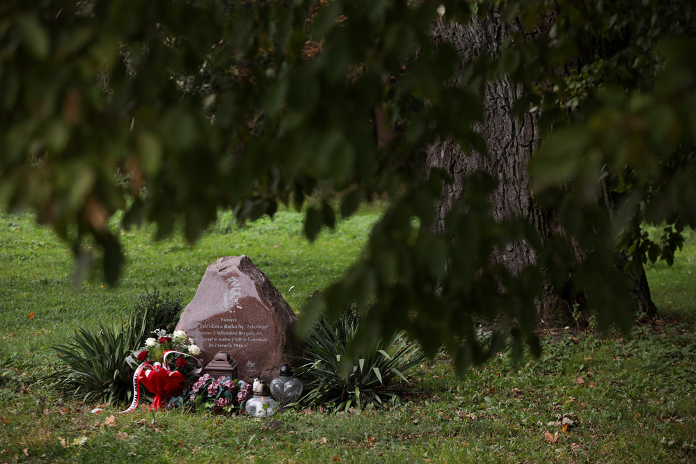 „Drużyna Inki” – warsztaty dla dzieci i młodzieży – Sztum, 13 października 2023. Na zdj. miejsce upamiętnienia Zdzisława Badochy. Fot. Mikołaj Bujak (IPN)
