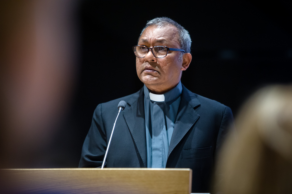 Ks. prof. Delio de Mendonca, dziekan Wydziału Historii Papieskiego Uniwersytetu Gregoriańskiego. Sesja naukowa „Jan Paweł II i komunistyczne służby specjalne” – Rzym, 18 października 2023 r. Fot. Sławek Kasper (IPN)