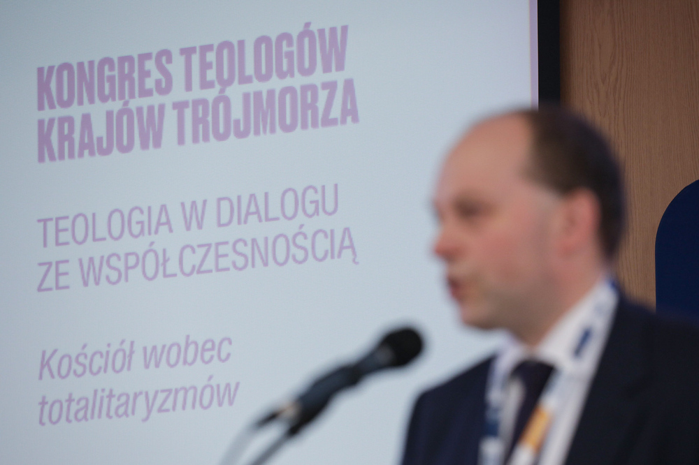 O działaniach tajnych służb komunistycznych wobec Karola Wojtyły na Międzynarodowym Kongresie Teologów Krajów Trójmorza – Lublin, 23 października 2023. Fot. Mikołaj Bujak (IPN)