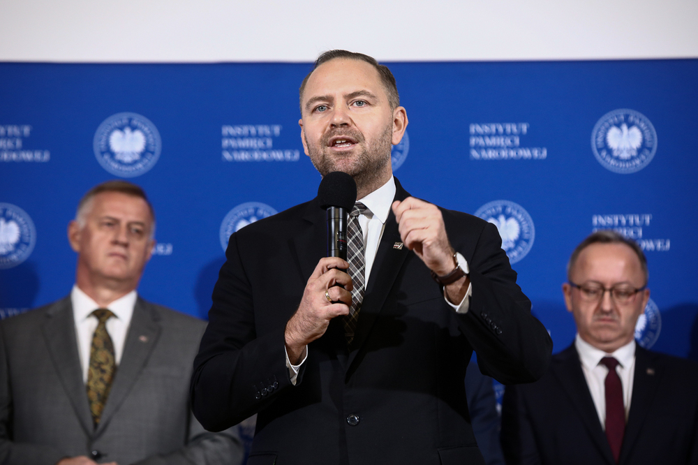 Nie da się zbudować świadomej i bezpiecznej przyszłości bez refleksji historycznej – konferencja prasowa IPN – 25 października 2023. Fot. Sławek Kasper (IPN)