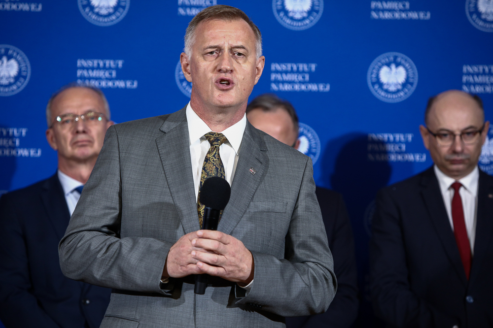 Nie da się zbudować świadomej i bezpiecznej przyszłości bez refleksji historycznej – konferencja prasowa IPN – 25 października 2023. Fot. Sławek Kasper (IPN)