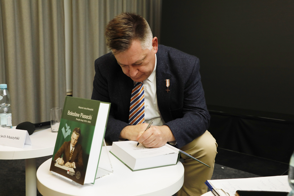 Spotkanie z cyklu „Książki pełne historii” – Warszawa, 25 października 2023. Na zdj. Wojciech Muszyński. Fot. Piotr Życieński (IPN)