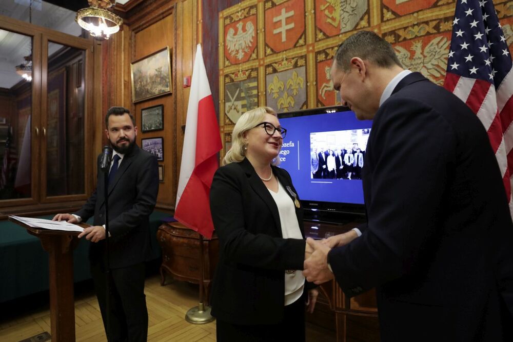 Uroczystość wręczenia Krzyży Wolności i Solidarności byłym działaczom opozycji antykomunistycznej – Nowy Jork, 8 listopada 2023. Fot. Mikołaj Bujak (IPN)