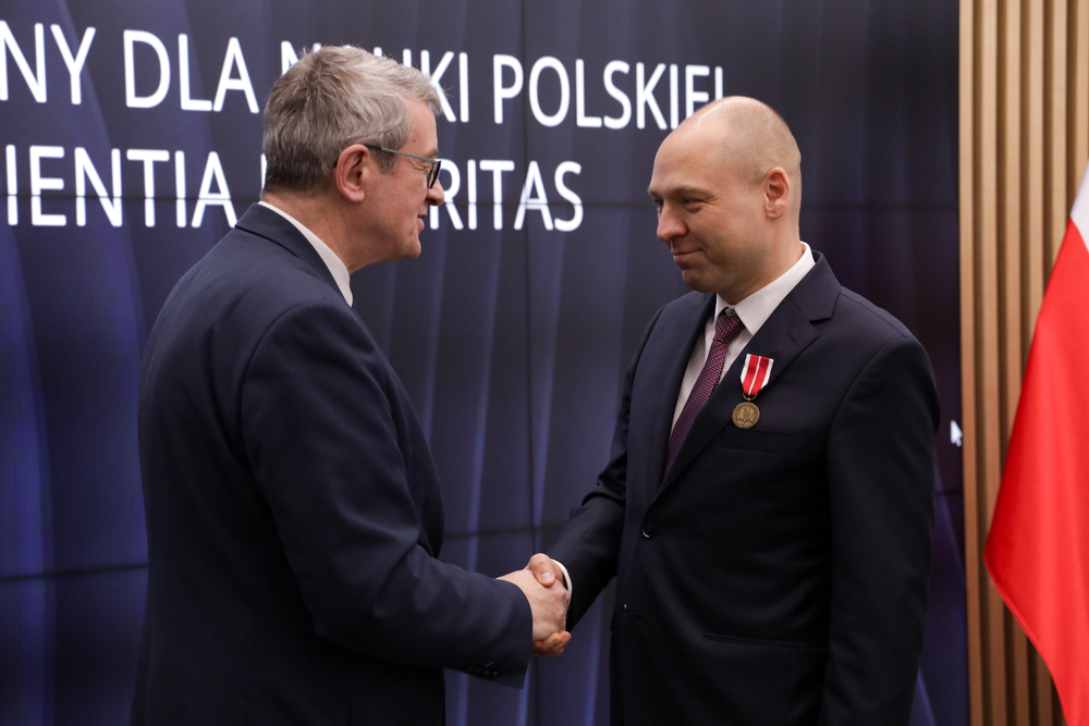 Dyrektor Oddziału IPN w Lublinie dr Robert Derewenda odznaczony medalem „Komisji Edukacji Narodowej” – Warszawa, 21 listopada 2023. Fot. Mikołaj Bujak (IPN)