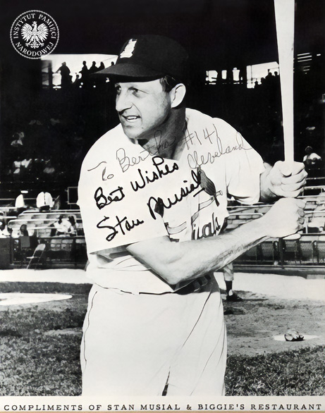 Stan Musial, fotografia z dedykacją dla gniazda nr 141 w Cleveland. Fot. z zasobu AIPN