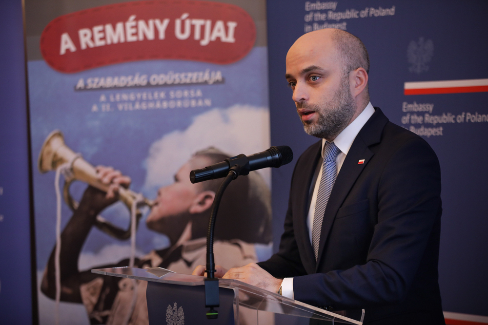 „Przystanek Historia” Instytutu Pamięci Narodowej w Budapeszcie – 23 listopada 2023. Na zdj. Ambasador RP Sebastian Kęciek. Fot. Mikołaj Bujak (IPN)