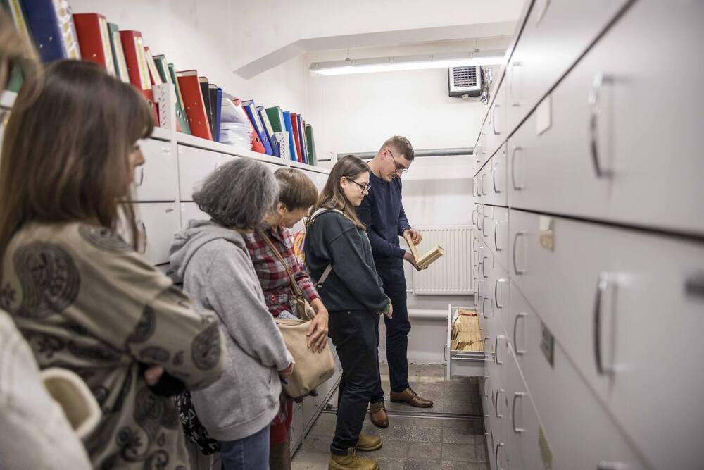 Relacja z wizyty studentów w Archiwum Instytutu Pamięci Narodowej – 27 listopada 2023. Fot. Katarzyna Adamów (IPN)
