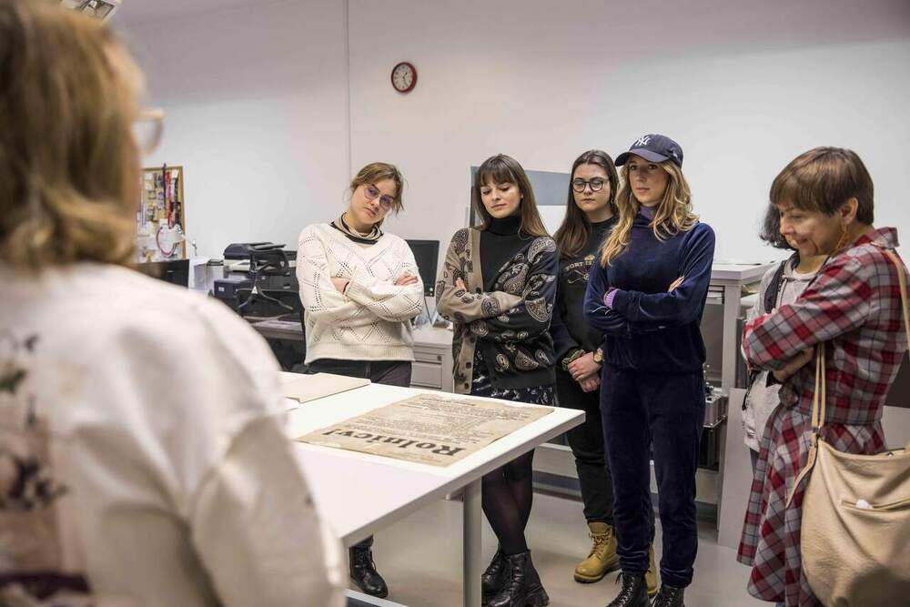 Relacja z wizyty studentów w Archiwum Instytutu Pamięci Narodowej – 27 listopada 2023. Fot. Katarzyna Adamów (IPN)