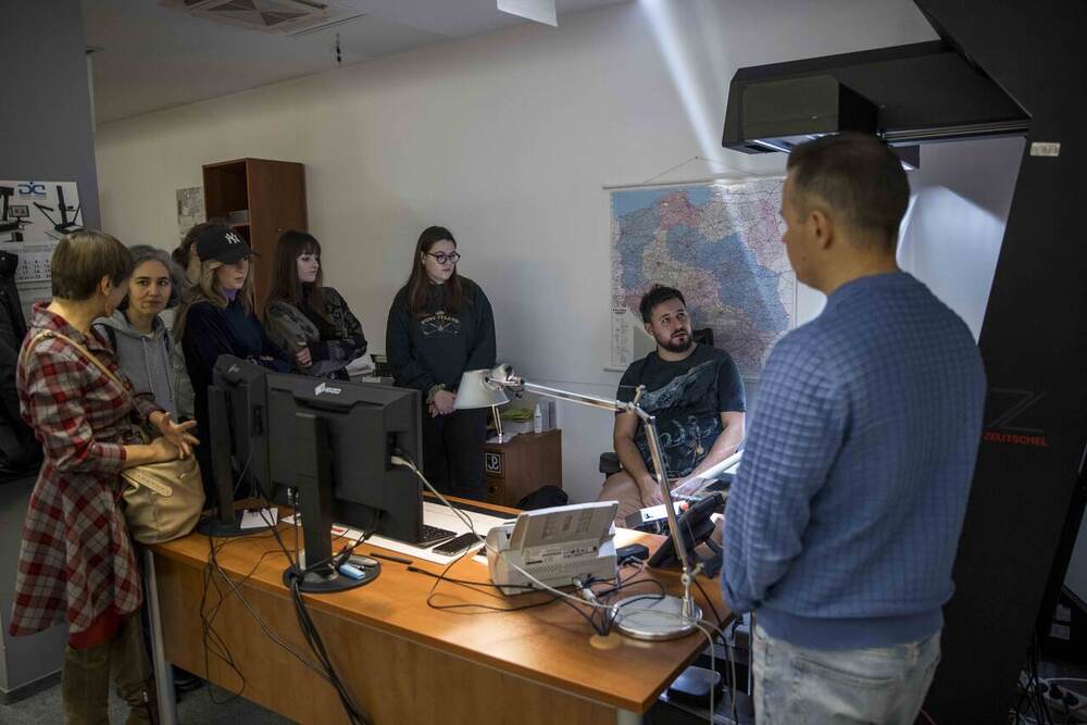 Relacja z wizyty studentów w Archiwum Instytutu Pamięci Narodowej – 27 listopada 2023. Fot. Katarzyna Adamów (IPN)