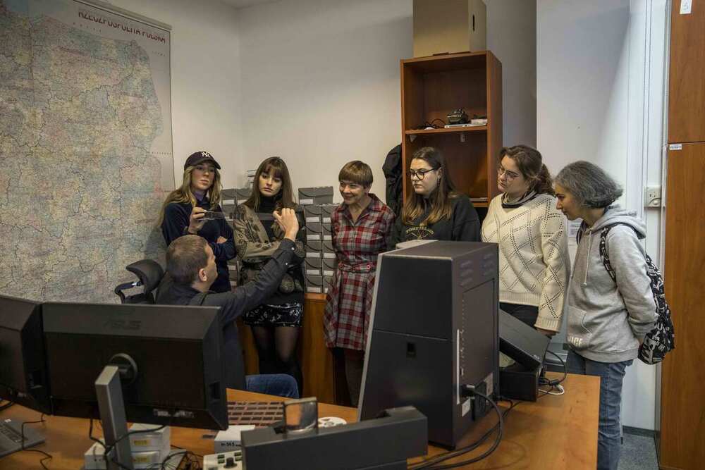 Relacja z wizyty studentów w Archiwum Instytutu Pamięci Narodowej – 27 listopada 2023. Fot. Katarzyna Adamów (IPN)