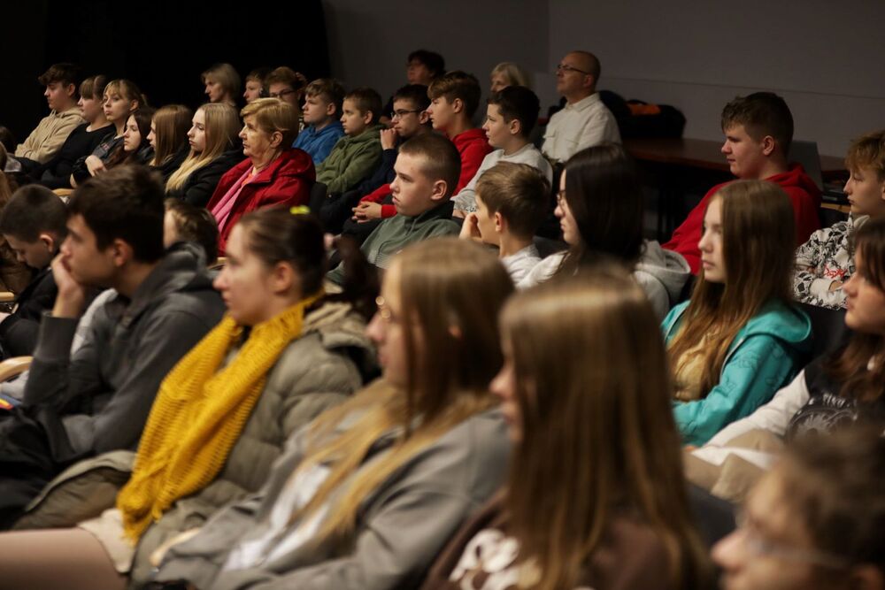 Spotkanie edukacyjne „W hołdzie Ofiarom Obławy Augustowskiej” – Dąbrowa Białostocka, 30 listopada 2023. Fot. Mikołaj Bujak (IPN)