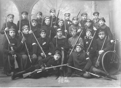 Polska Organizacja Wojskowa – grupa Peowiaków z Częstochowy, 1918. Fot. NAC