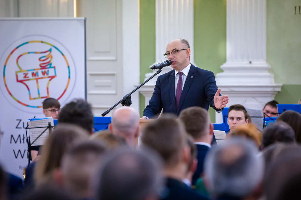 Jubileusz 95–lecia utworzenia Związku Młodzieży Wiejskiej RP „Wici” – Warszawa, 2 grudnia 2023. Na zdj. dr Mateusz Szpytma. Fot. Sławek Kasper (IPN)