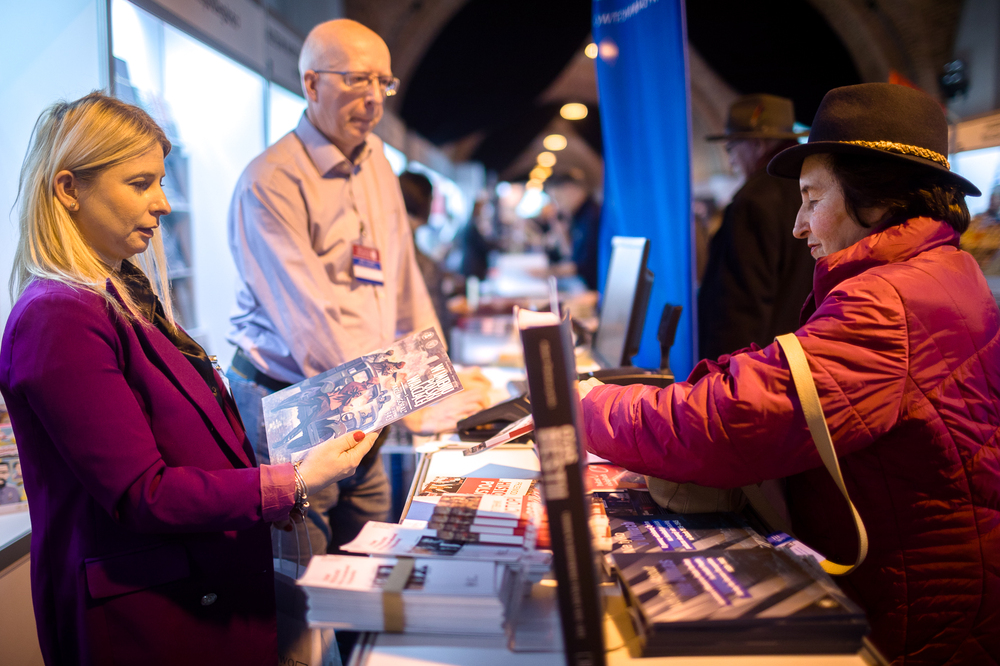 Wydawnictwo IPN na XXXI Targach Książki Historycznej w Warszawie. 30 listopada – 3 grudnia 2023. Fot. Sławek Kasper (IPN)