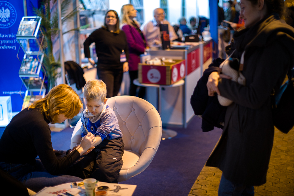 Wydawnictwo IPN na XXXI Targach Książki Historycznej w Warszawie. 30 listopada – 3 grudnia 2023. Fot. Sławek Kasper (IPN)