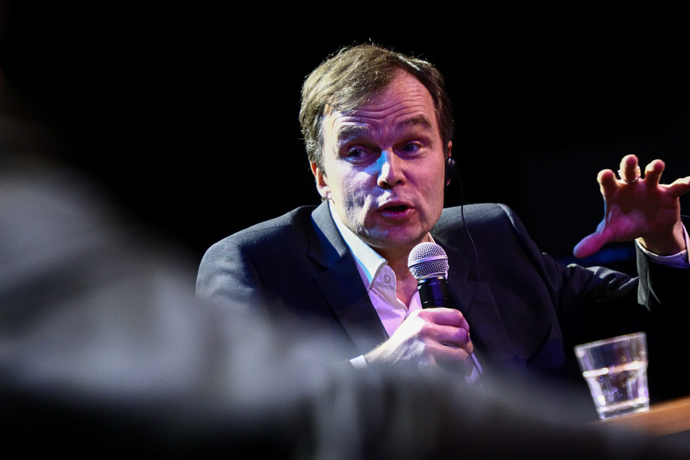 Dyskusja „Dekomunizacja i sprawiedliwość okresu przemian” podczas zjazdu Platformy Europejskiej Pamięci i Sumienia. Na zdj. prof. Gatis Krūmiņš – Warszawa, 5 grudnia 2023. Fot. Sławek Kasper (IPN)