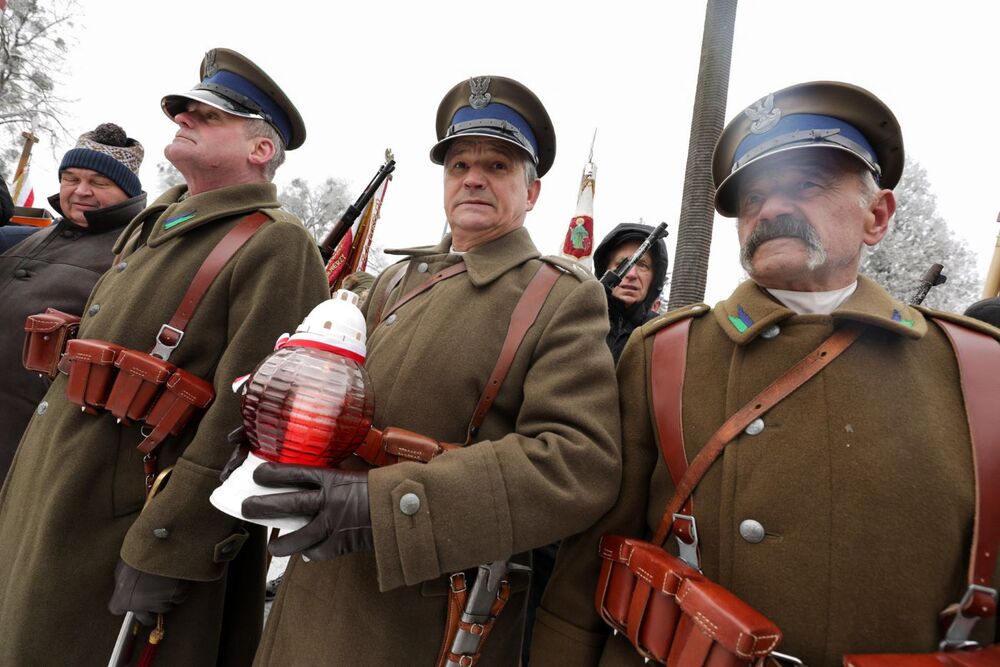 Odsłonięcie pomnika Powstania Zamojskiego – Bondyrz, 6 grudnia 2023. Fot. Mikołaj Bujak (IPN)