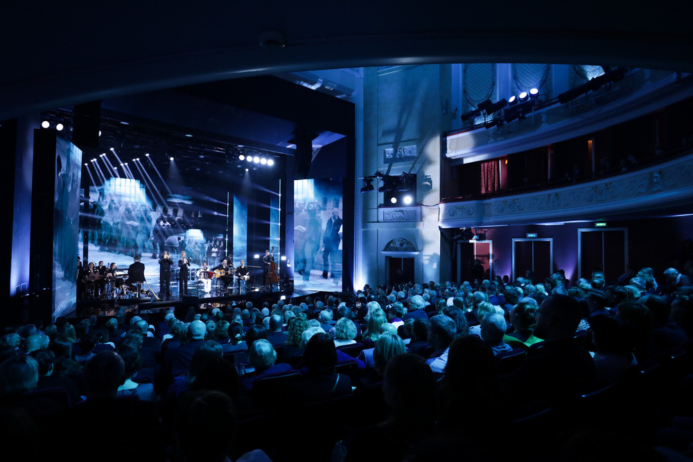 „Cena za prawdę” – widowisko w 42. rocznicę wprowadzenia stanu wojennego poświęcone kobietom internowanym w Gołdapi – Warszawa, 13 grudnia 2023. Fot. Mikołaj Bujak (IPN)