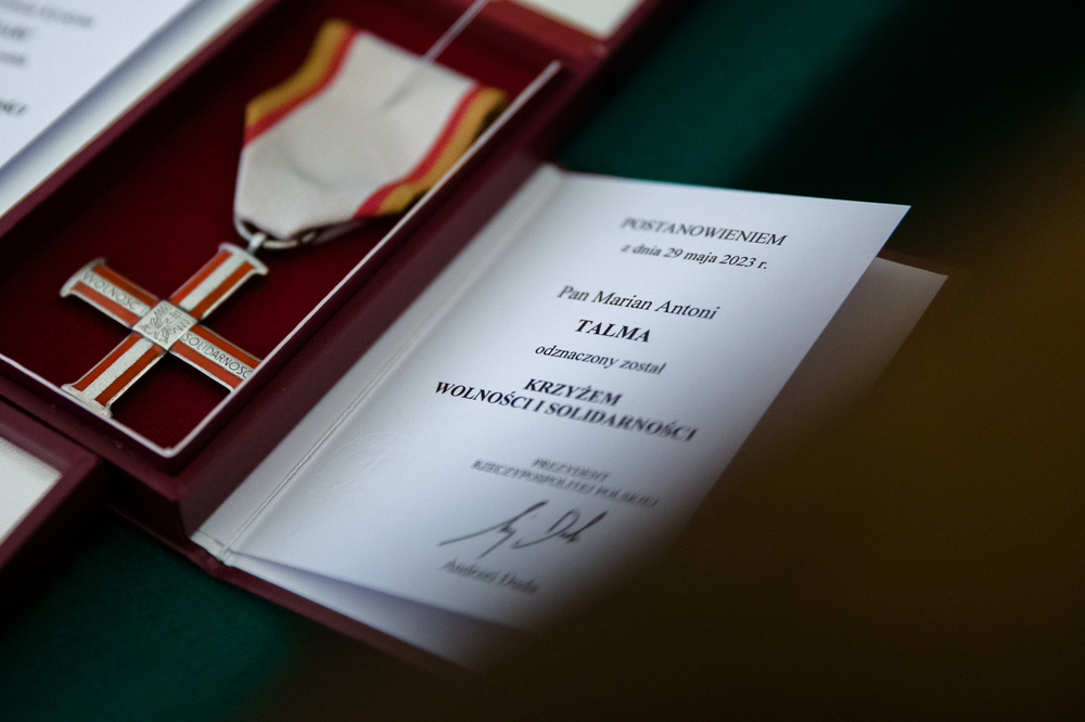 Uroczystość wręczenia Krzyży Wolności i Solidarności działaczom opozycji niepodległościowej – Warszawa, 13 grudnia 2023. Fot. Sławek Kasper (IPN)