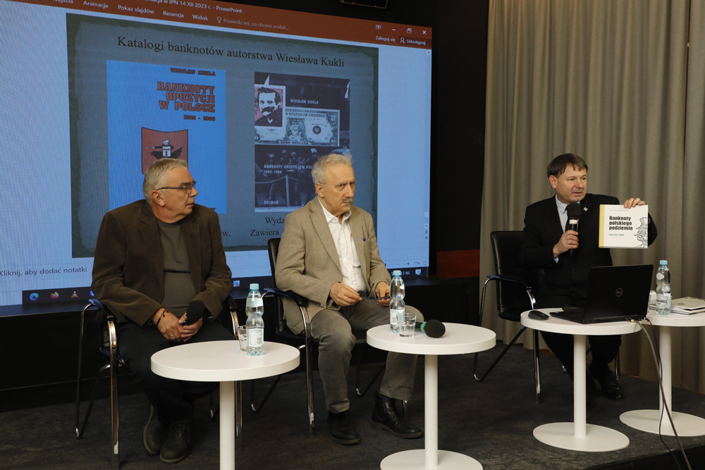 Otwarcie wystawy „Banknoty opozycji antykomunistycznej w Polsce z lat 80. XX w.”  – Warszawa, 14 grudnia 2023. Fot. Piotr Życieński (IPN)