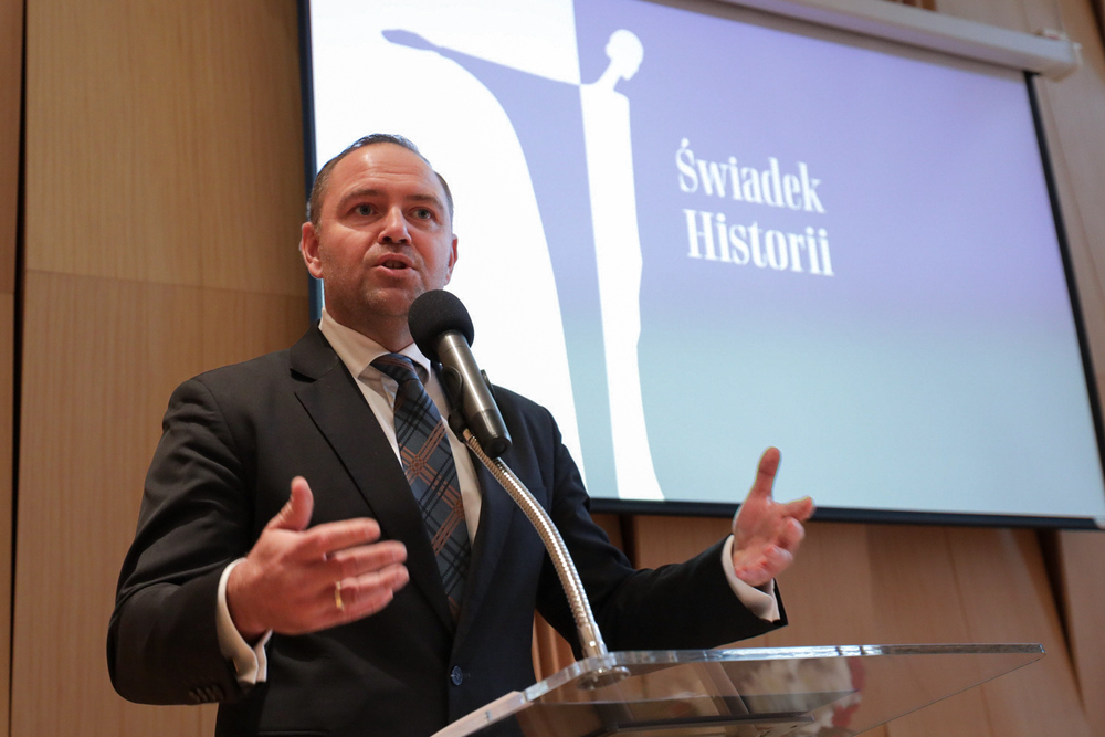 Gala XII edycji nagrody Świadek Historii dla województw małopolskiego i świętokrzyskiego – Kielce, 18 grudnia 2023. Na zdj. prezes IPN dr Karol Nawrocki. Fot. Mikołaj Bujak (IPN)