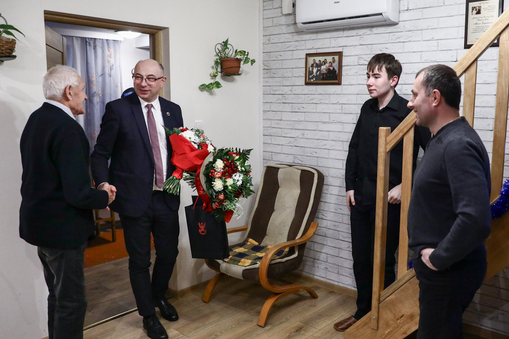 92. urodziny Eugeniusza Szylara, ratującego Żydów podczas II wojny światowej. Fot. Sławek Kasper (IPN)