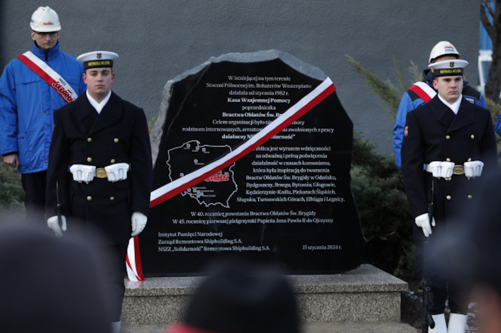 Uroczystość odsłonięcia upamiętnienia Kasy Wzajemnej Pomocy – Gdańsk, 15 stycznia 2024. Fot. Mikołaj Bujak (IPN)