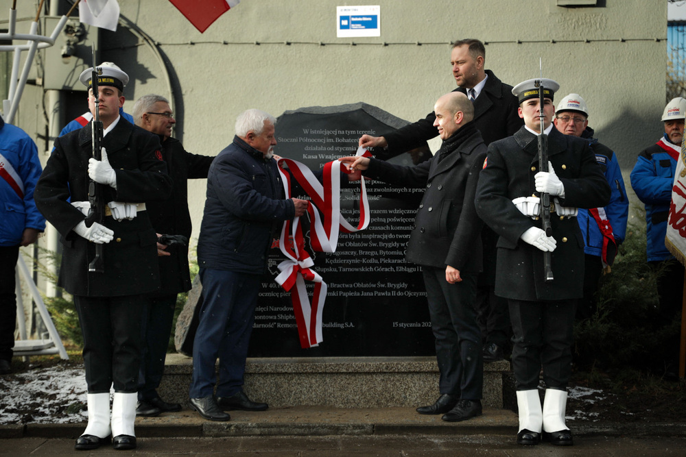 Uroczystość odsłonięcia upamiętnienia Kasy Wzajemnej Pomocy – Gdańsk, 15 stycznia 2024. Fot. Mikołaj Bujak (IPN)