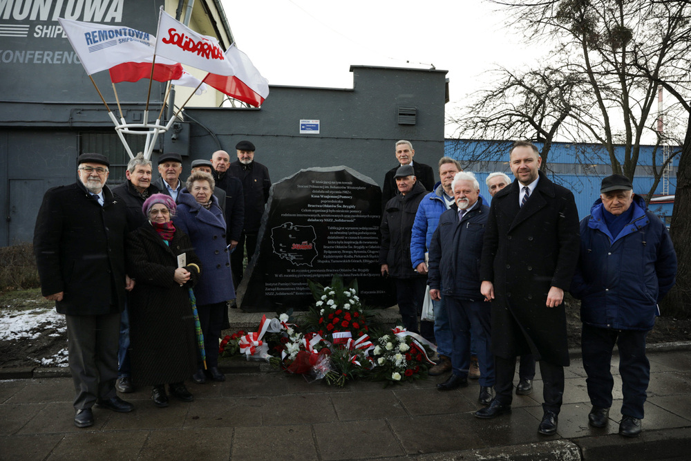 Uroczystość odsłonięcia upamiętnienia Kasy Wzajemnej Pomocy – Gdańsk, 15 stycznia 2024. Fot. Mikołaj Bujak (IPN)
