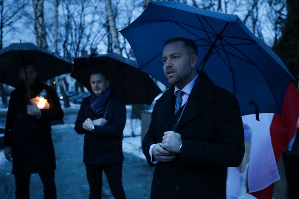 Prezes IPN dr Karol Nawrocki podczas inauguracji V edycji Biegu Pamięci ze Światłem Pokoju – 18 stycznia 2024. Fot. Mikołaj Bujak (IPN)