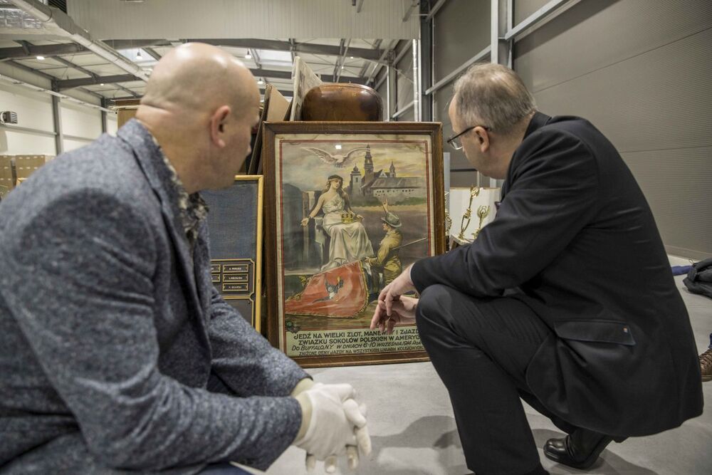 Materiały ze zbiorów Sokolstwa Polskiego w Ameryce trafiły do Archiwum IPN – briefing w siedzibie AIPN w Warszawie, 19 stycznia 2024. Fot. Katarzyna Adamów (IPN)