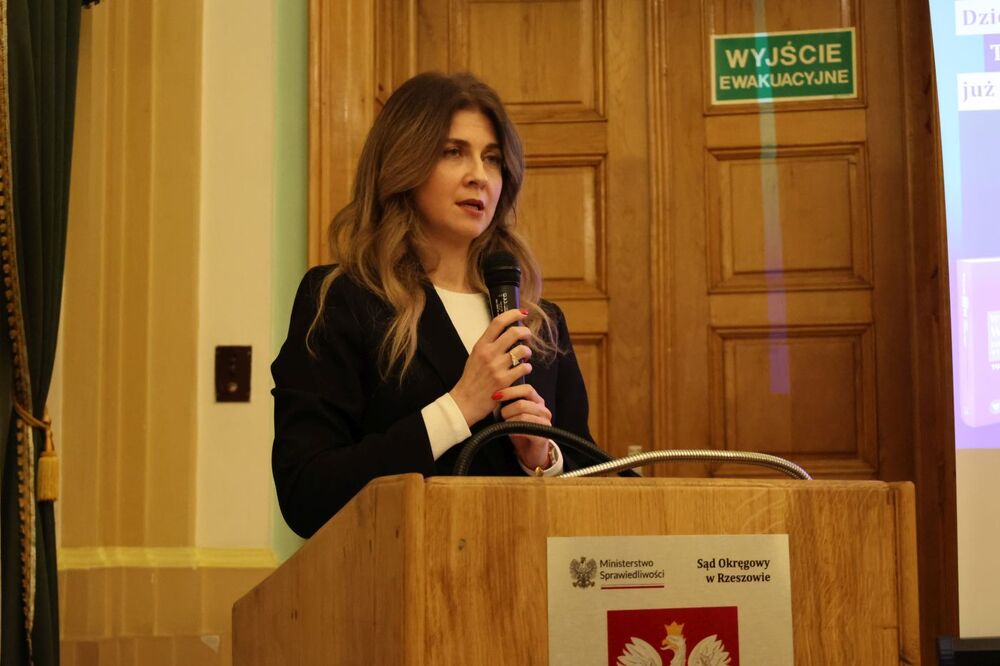 Dr hab. Ewelina Podgajna, prof. UMCS na obchodach 150. rocznicy urodzin Wincentego Witosa – Rzeszów, 31 stycznia 2024. Fot. Katarzyna Gajda-Bator (IPN)