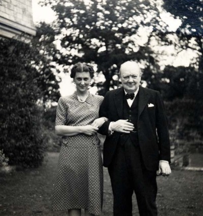 Księżna Kentu Marina i premier Wielkiej Brytanii Winston Churchill, 1944 r . Zdjęcie z depozytu Marii Marynowskiej, 1944 r  sygn. APN 1560/197