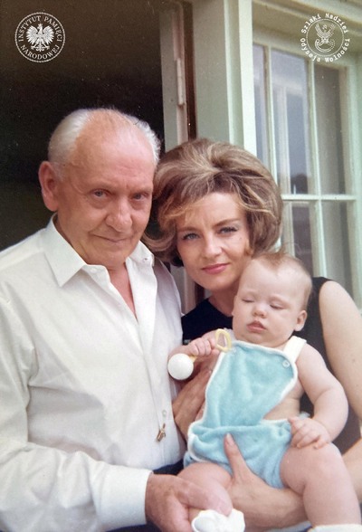 Generał Stanisław Maczek z córką Renatą i wnuczką Karoliną, Chicago, USA, maj 1965 r. (fot. ze zbiorów Karoliny Maczek-Skillen)