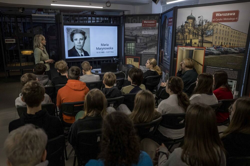 Nowa wystawa z cyklu „Historia w artefaktach zapisana” – Warszawa, 6 lutego 2024. Fot. Katarzyna Adamów (IPN)