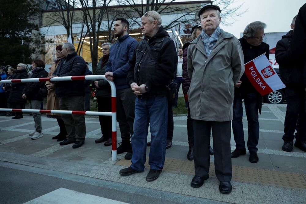 Uroczystość odsłonięcia tablicy poświęconej żołnierzom podziemia niepodległościowego i ofiarom komunistycznego terroru – Koszalin, 1 marca 2024. Fot. Mikołaj Bujak (IPN)